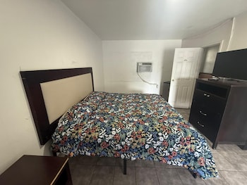 antigua motel by oyo tampa us 41