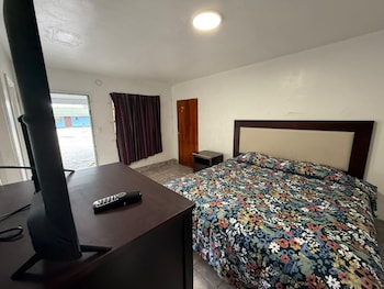 antigua motel by oyo tampa us 41