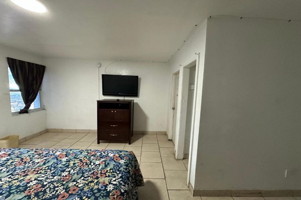 antigua motel by oyo tampa us 41
