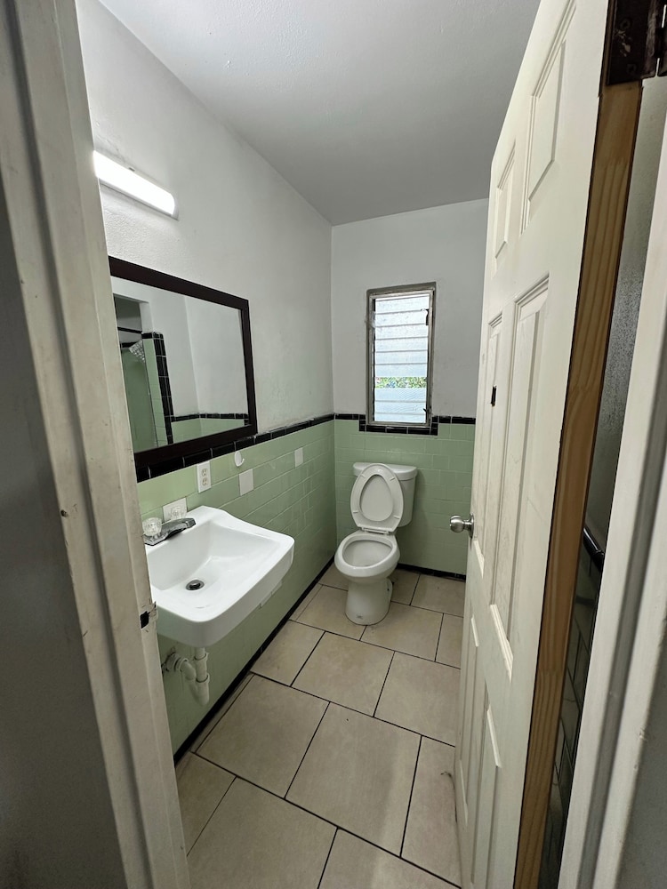 antigua motel by oyo tampa us 41