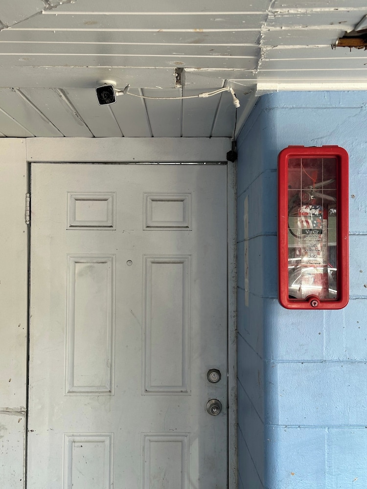 antigua motel by oyo tampa us 41
