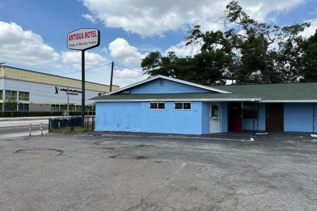 antigua motel by oyo tampa us 41