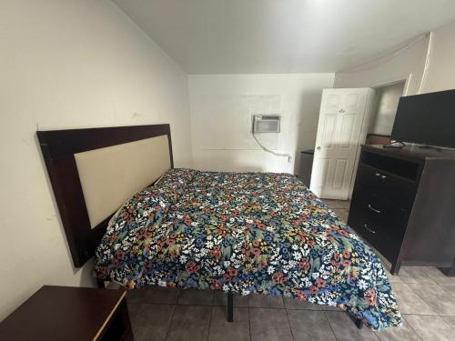 antigua motel by oyo tampa us 41