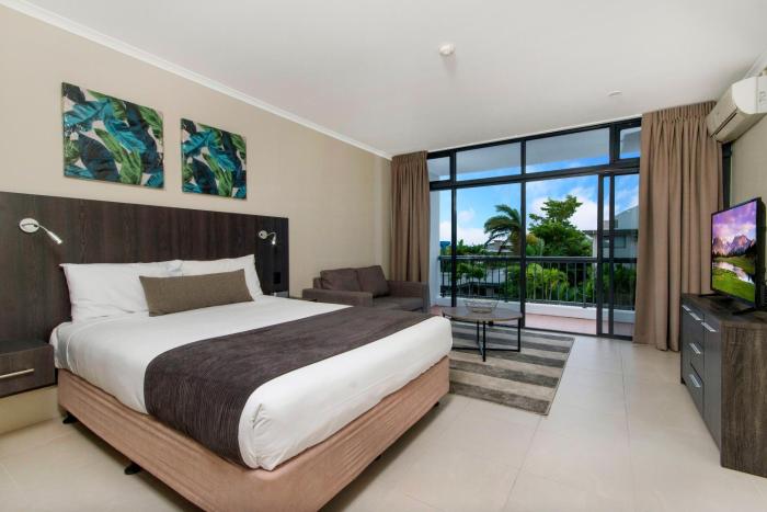 alivio hotel cairns