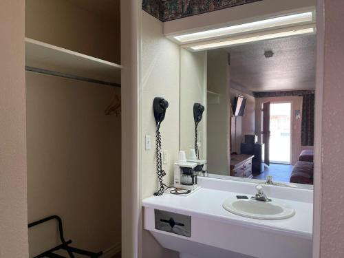 lakeside inn and suites by oyo mathis i 37