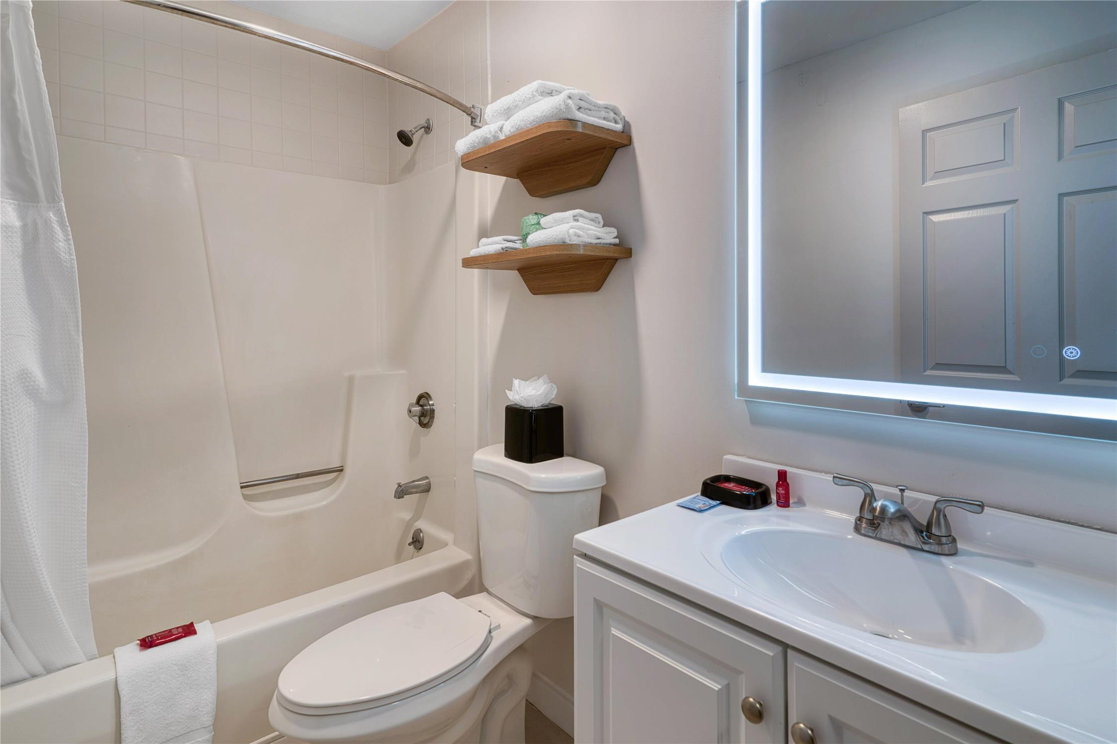 baldwin inn and suites surestay collection by best western