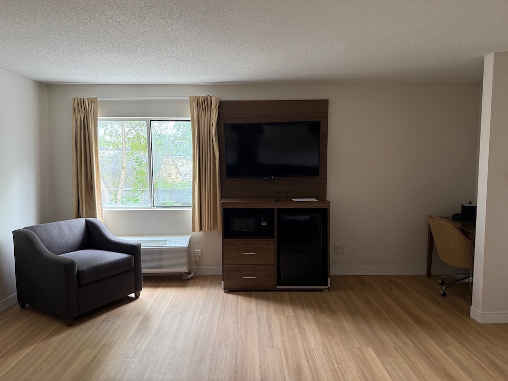 baldwin inn and suites surestay collection by best western