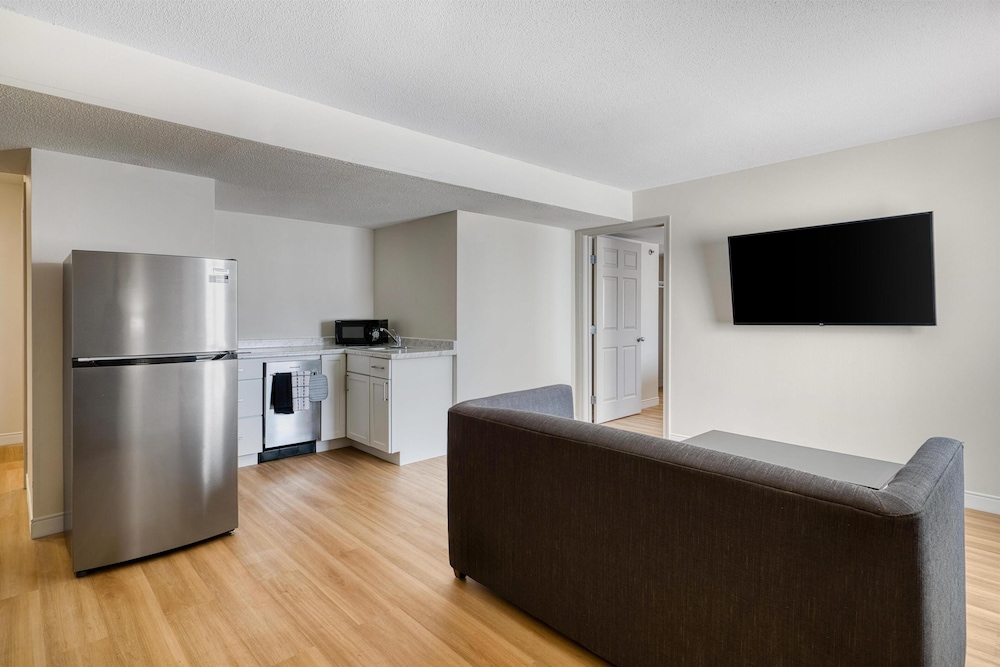 baldwin inn and suites surestay collection by best western