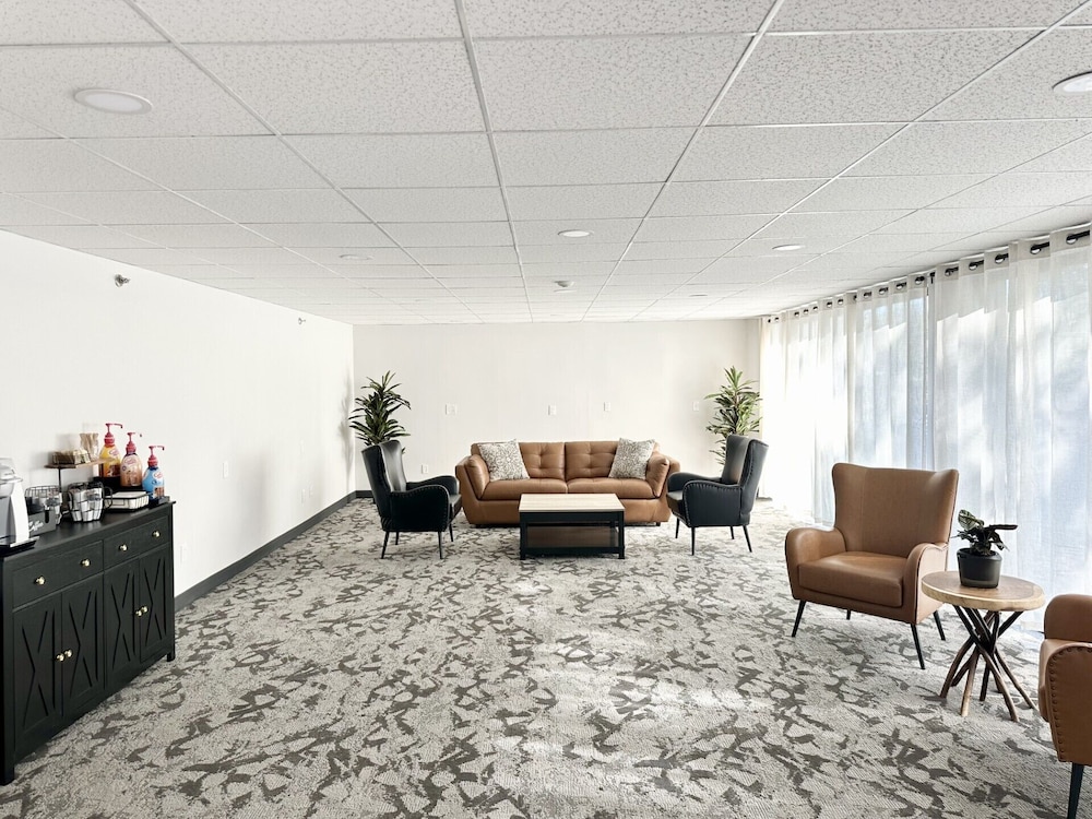 baldwin inn and suites surestay collection by best western