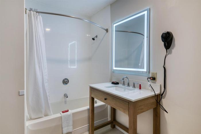 baldwin inn and suites surestay collection by best western