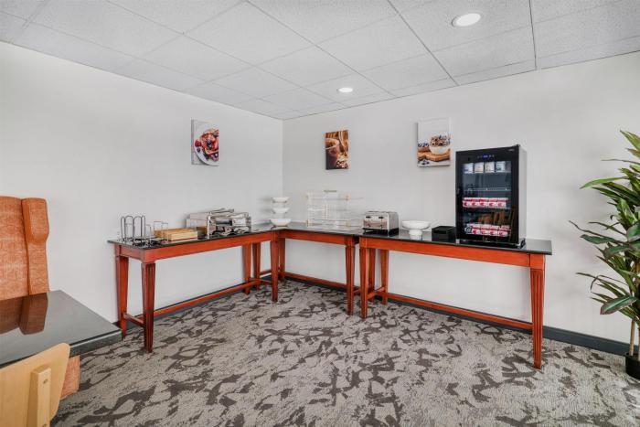 baldwin inn and suites surestay collection by best western