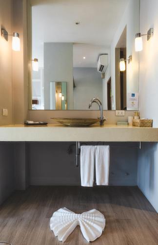 thelifeco phuket holistic wellbeing center