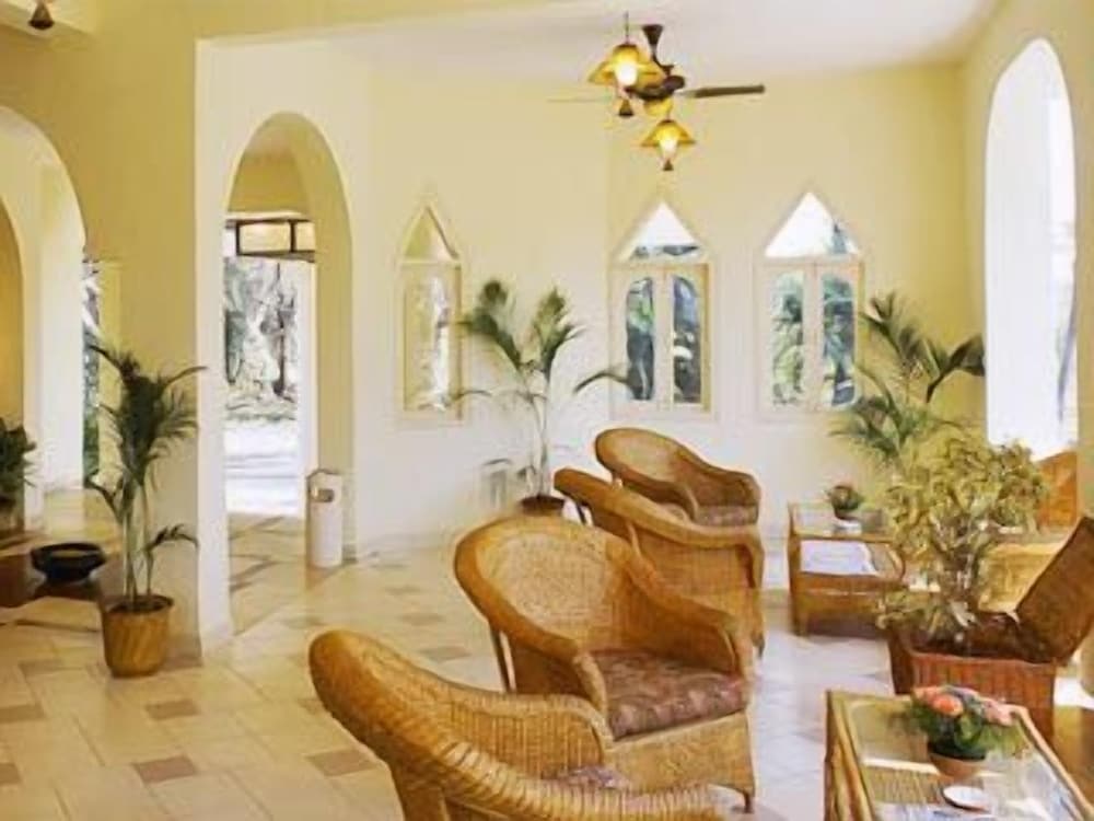 varca palms beach resort