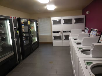 Aspen Suites Hotel Anchorage North,624 Rodeo Place,3 star