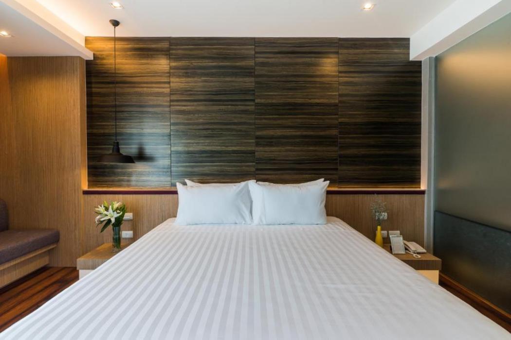 sea me spring tree hotel adults only