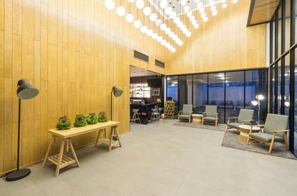 sea me spring tree hotel adults only