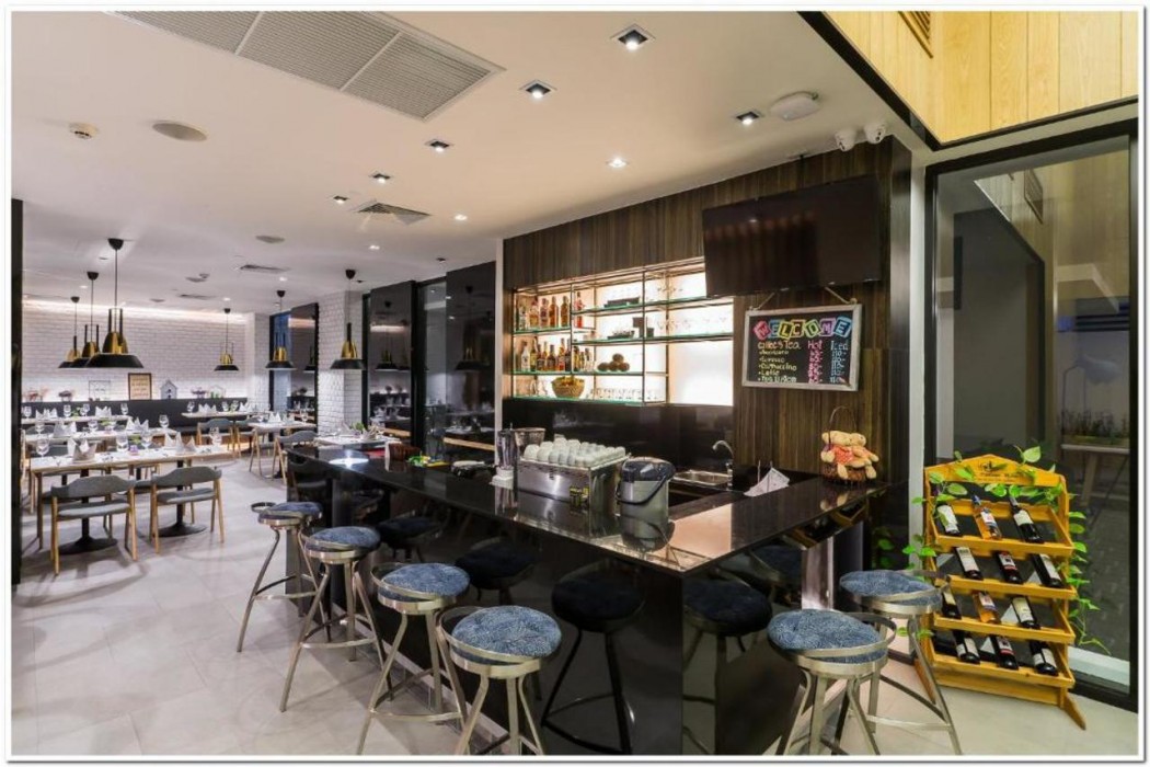 sea me spring tree hotel adults only