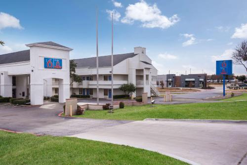 studio 6 irving tx irving dfw airport east