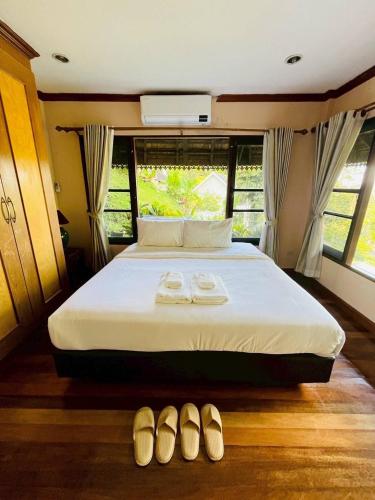 J Valley Resort,,3 star