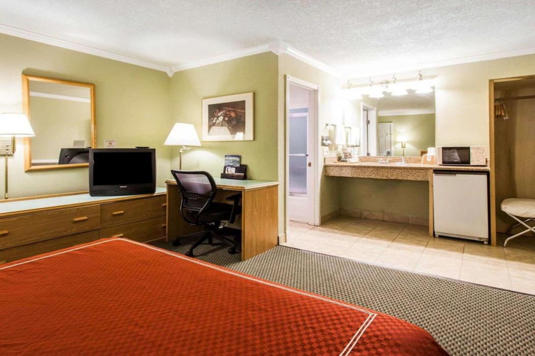 capital o stevenson inn riverside