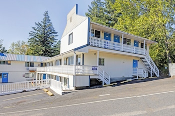Capital O Stevenson Inn Riverside,,2 star
