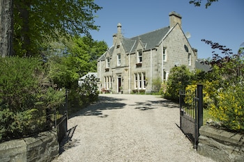 ravenscourt guest house