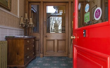 Ravenscourt Guest House,,3 star