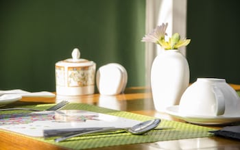 ravenscourt guest house