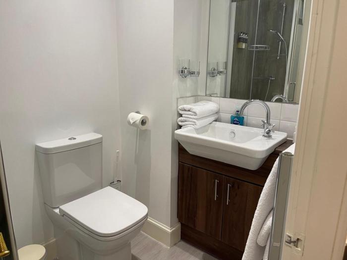 ravenscourt guest house