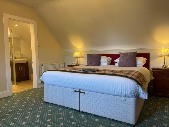 ravenscourt guest house