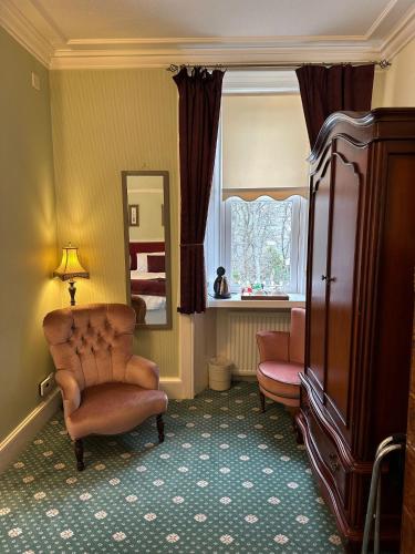 ravenscourt guest house