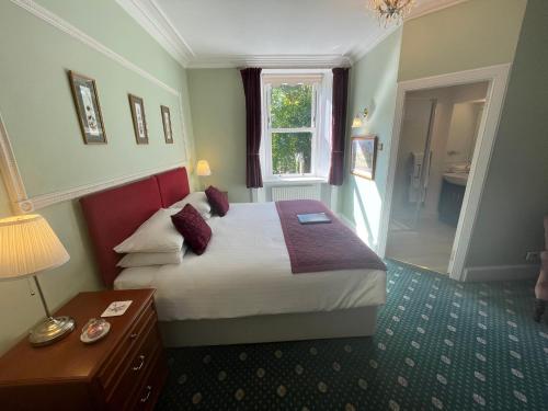 ravenscourt guest house