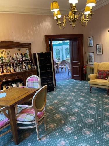 ravenscourt guest house