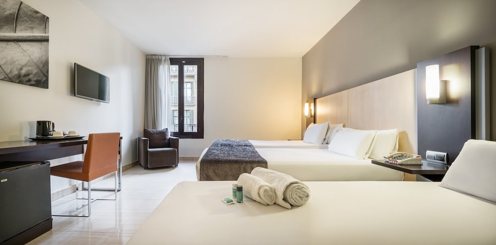 hotel ilunion almirante