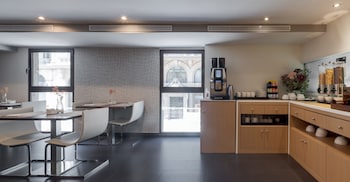 Hotel Ilunion Almirante,Ciutat Vella>>Barcelona,4 star