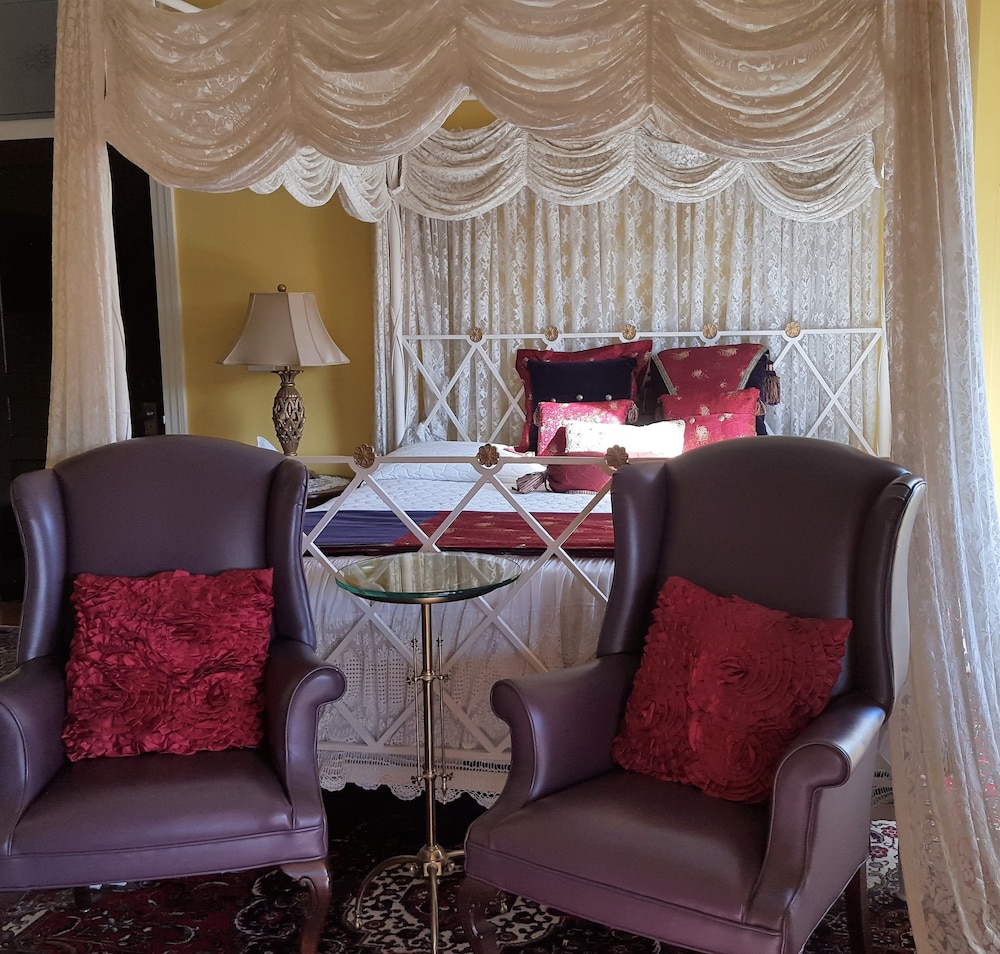 hassinger daniels guest house