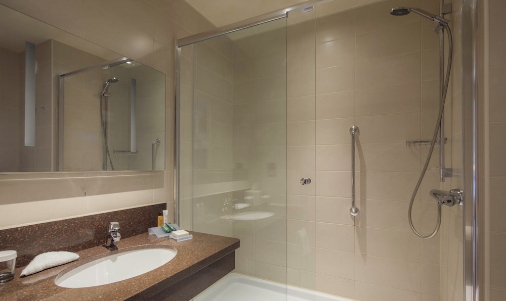 london luton vale hotel