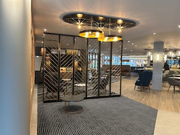 London Luton Vale Hotel,,4 star