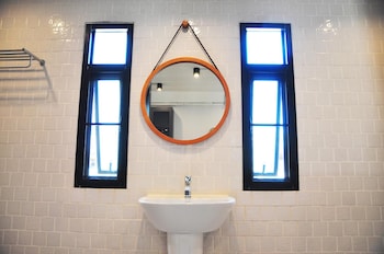 C Room (Chomchan) At Airport,,3 star