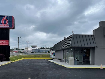 studio6 suites wytheville va
