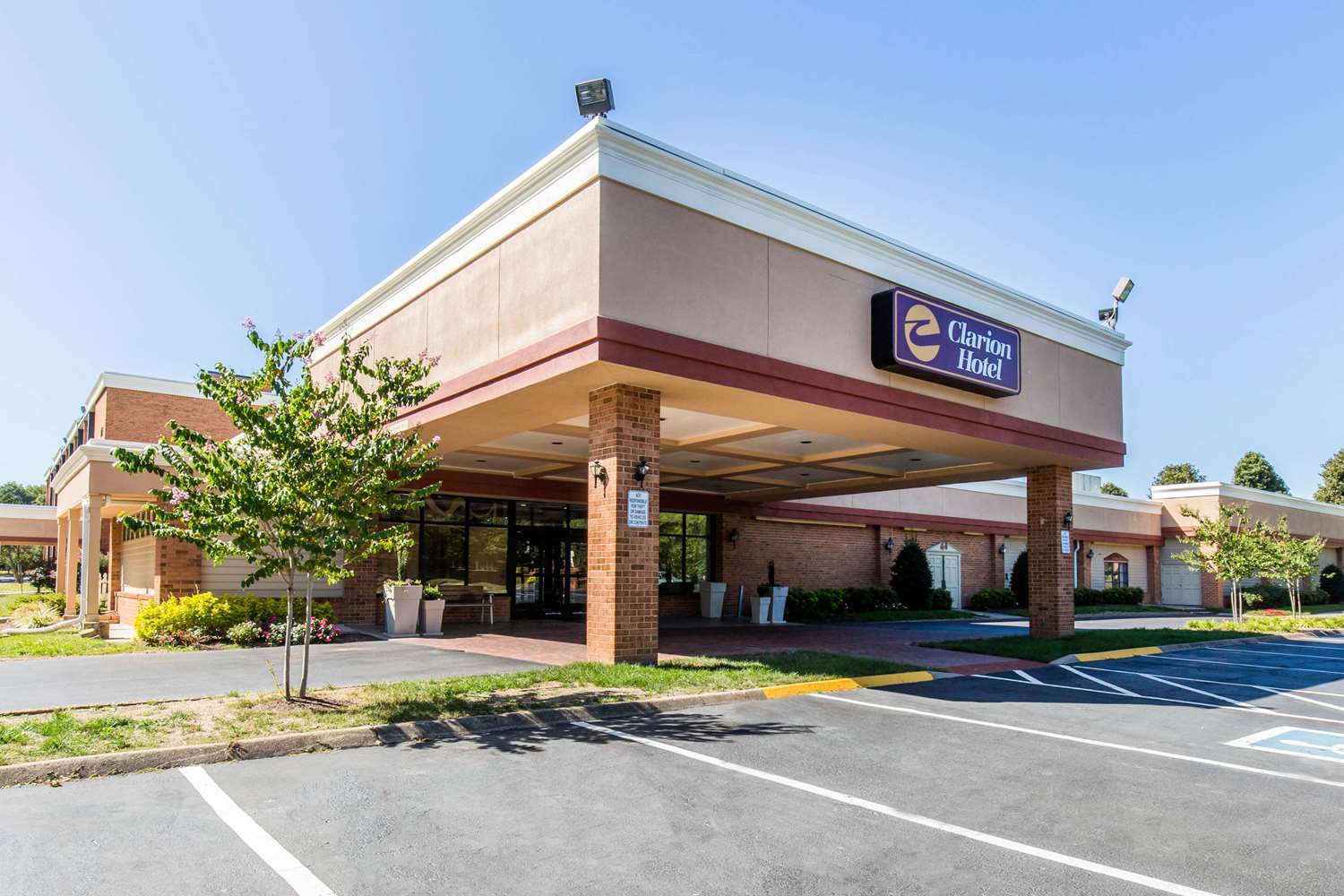days hotel by wyndham williamsburg i 64
