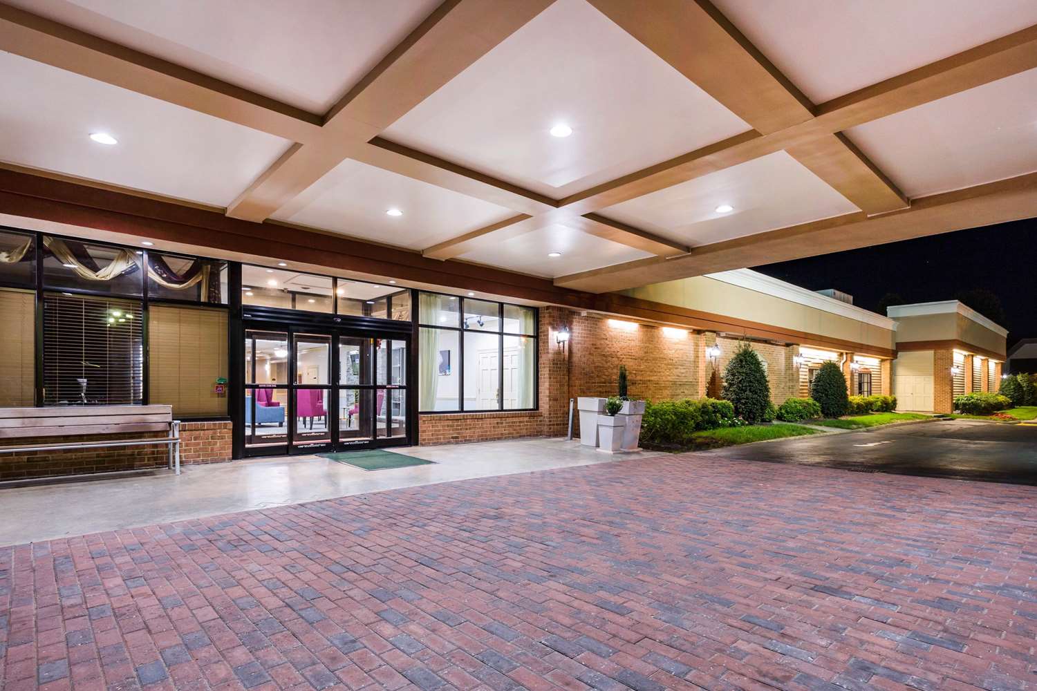 days hotel by wyndham williamsburg i 64