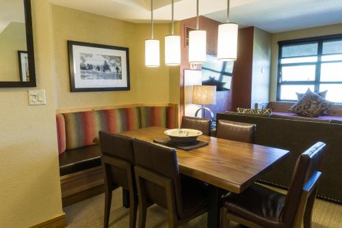 Come Golf Or Ski In/Out At This Best Location By Redawning - Save 20% On 7+ Nights!,4000 Canyons Resort Dr,4 star