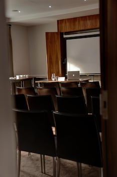 aston hall hotel bw signature collection