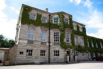 aston hall hotel bw signature collection