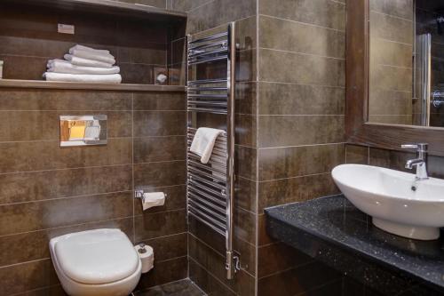 aston hall hotel bw signature collection