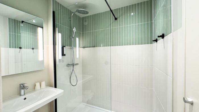 kyriad prestige compiegne hotel and spa