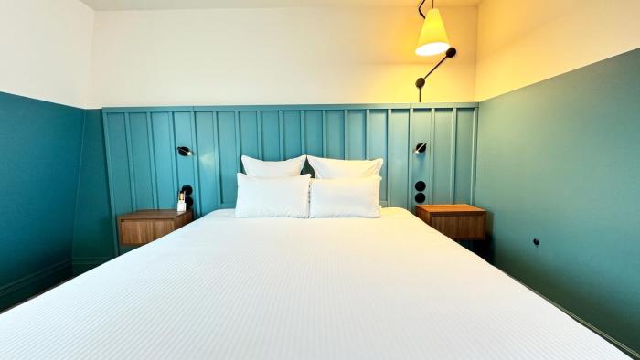kyriad prestige compiegne hotel and spa