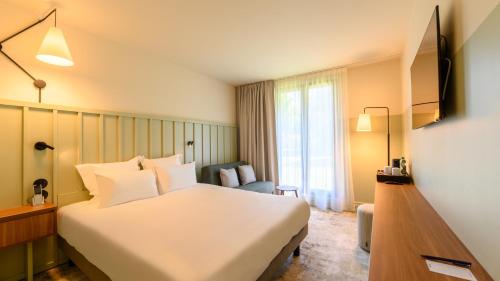 kyriad prestige compiegne hotel and spa