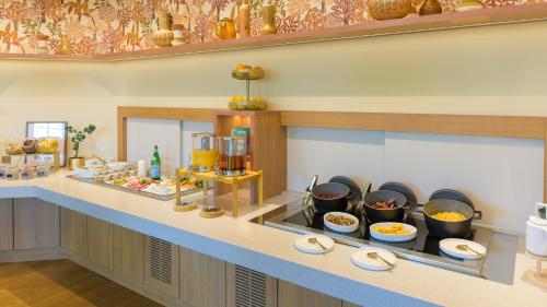 kyriad prestige compiegne hotel and spa
